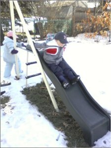 22109-playingoutsideburke2